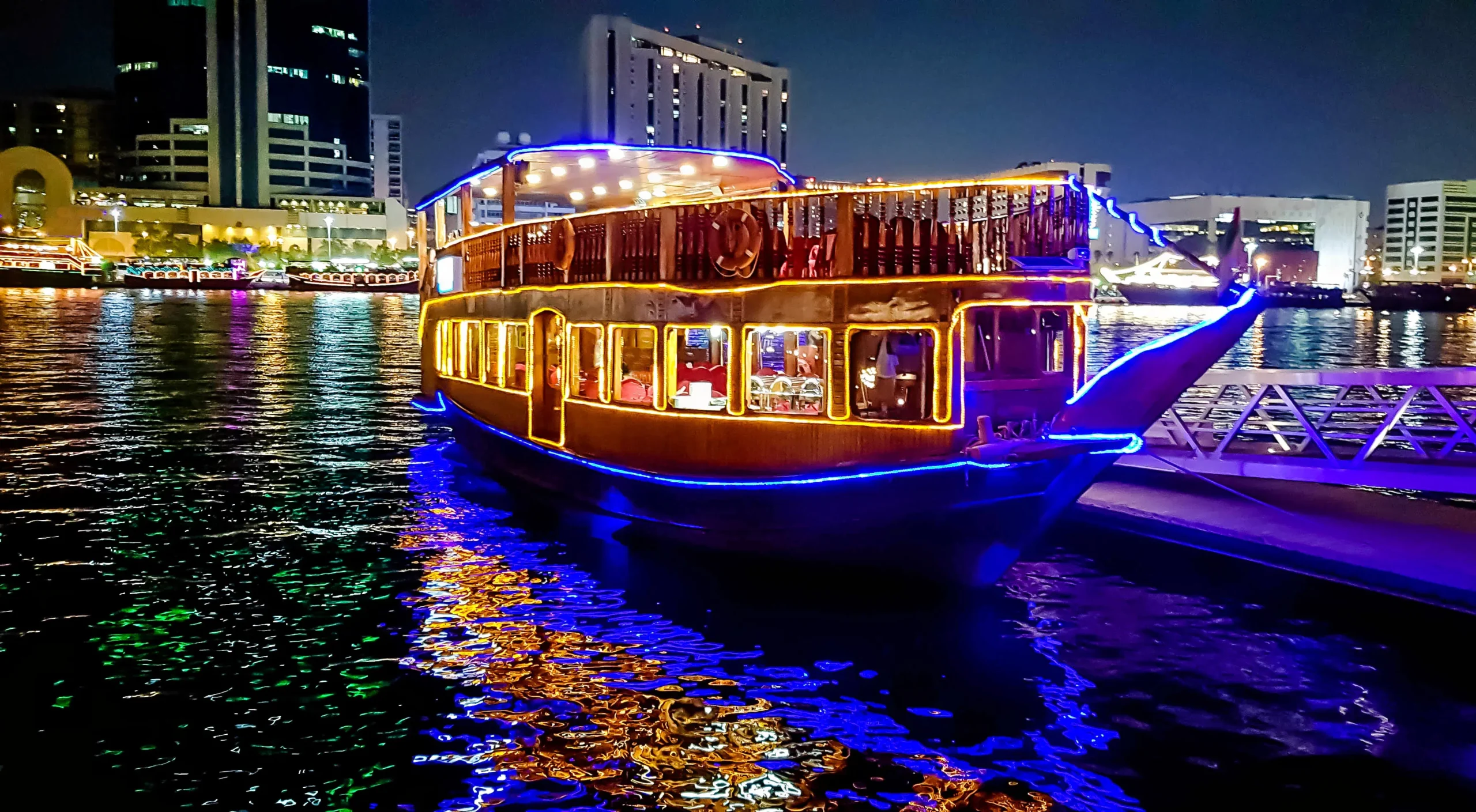 Dhow cruise dinner